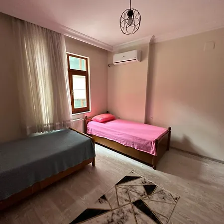 Trabzon Meydanin Goebeginde Kiralik Daire Exterior photo